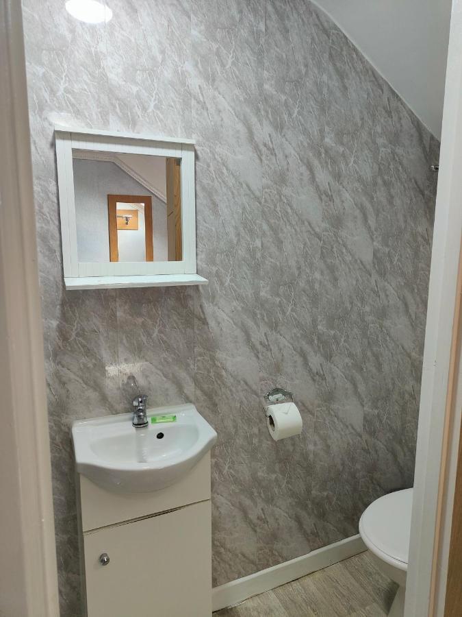 ניופורט Hotels 24-7 - The Old Victoria Hotel מראה חיצוני תמונה