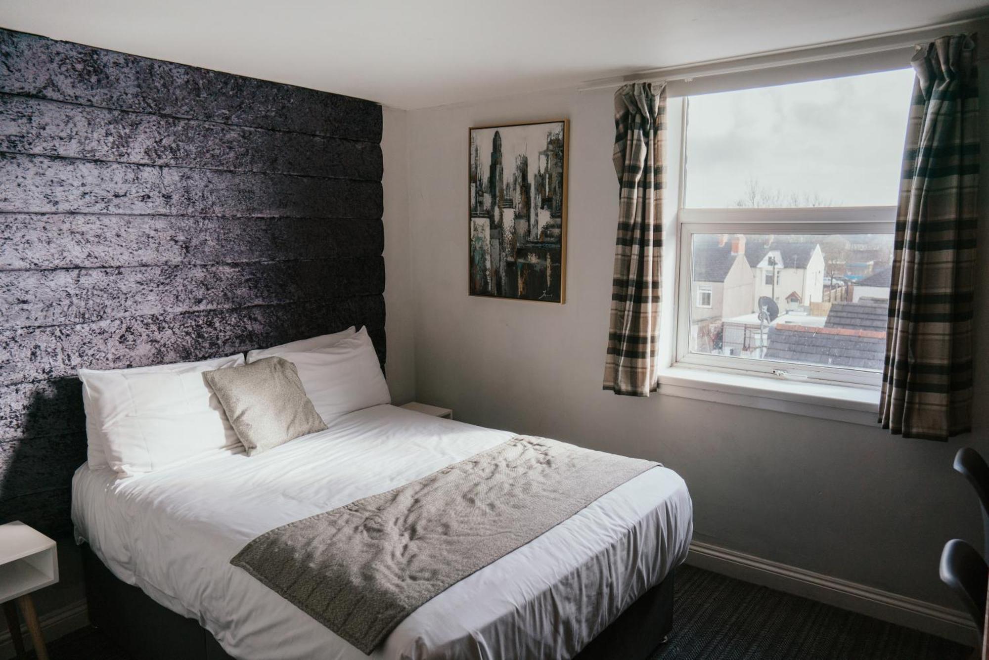 ניופורט Hotels 24-7 - The Old Victoria Hotel מראה חיצוני תמונה