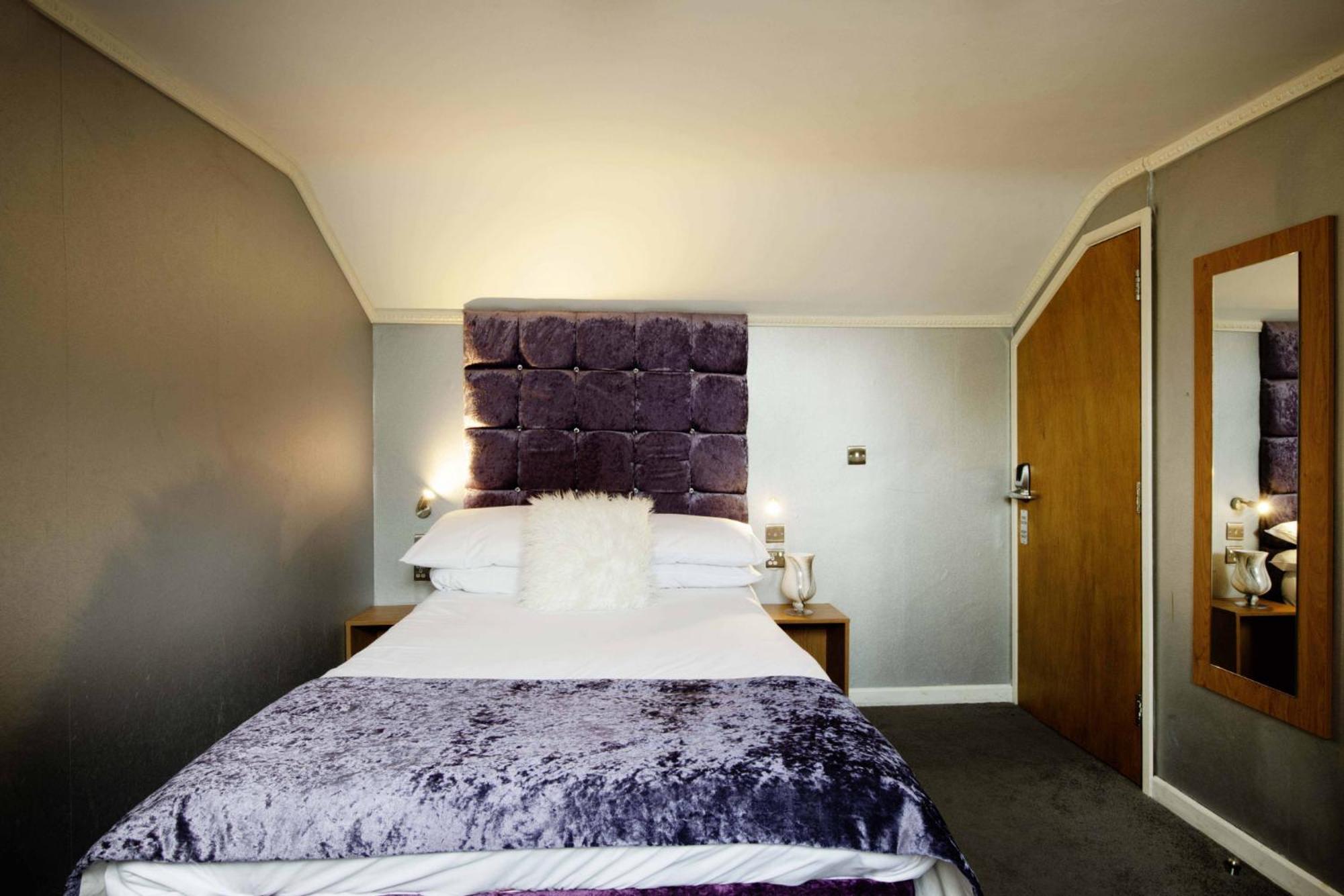 ניופורט Hotels 24-7 - The Old Victoria Hotel מראה חיצוני תמונה